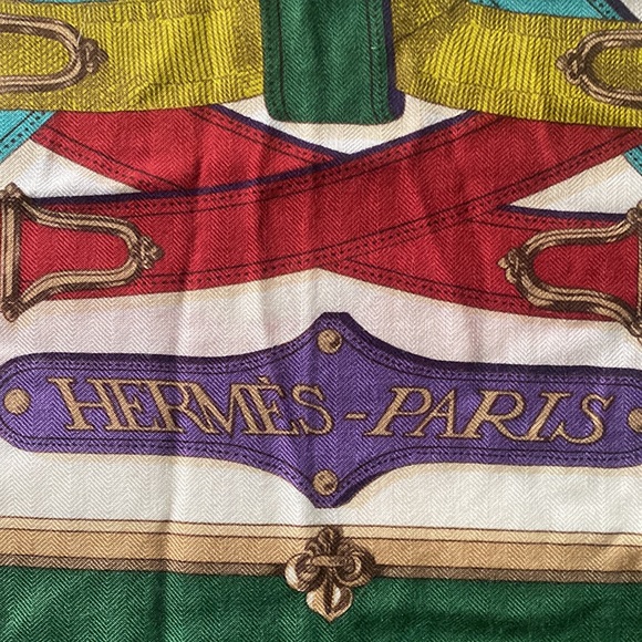 Hermés Cavalcadour Shawl 140 - Picture 1 of 5